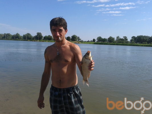  ,   Armen, 42 ,  
