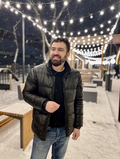  ,   Arik, 27 ,   ,   