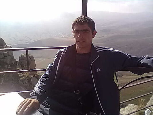  ,   Henrik, 36 ,   