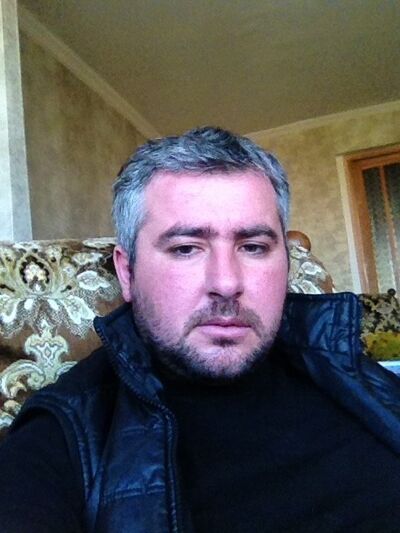  ,   Leo, 39 ,   ,   , c 