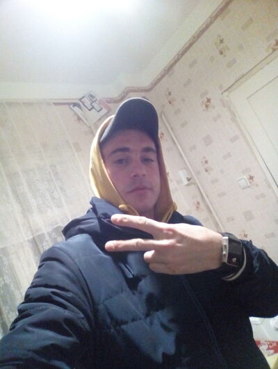  ,   Andrej, 30 ,     , c 