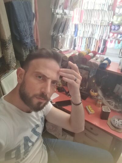  ,   Noor, 39 ,   ,   