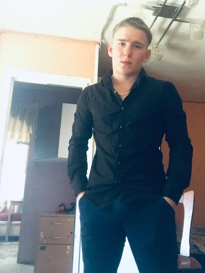  ,   Igor, 21 ,   ,   