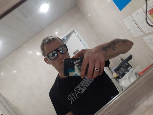  ,   Vladislav, 29 ,   ,   