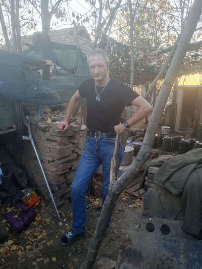  ,   Denis, 39 ,     , c , 