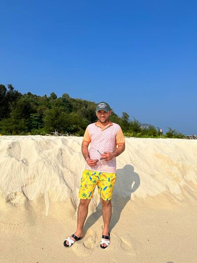  ,   Utkir, 40 ,   ,   