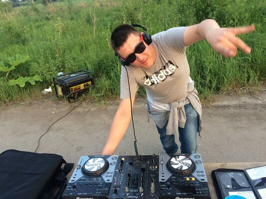  ,   Ruslan, 39 ,   ,   , c 