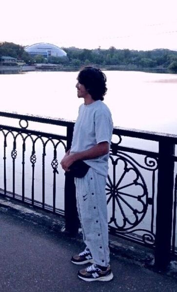  ,   Alik, 23 ,     