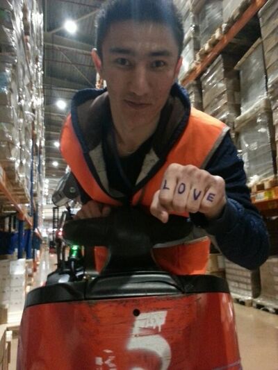  ,   XULIGAN, 30 ,  