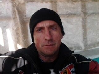  5678251  Ivan, 54 ,    