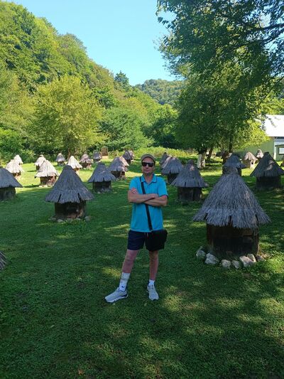  ,   Alexander, 40 ,   ,   , c 