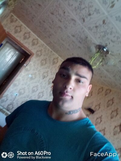  -,   Rinat, 28 ,   ,   , c , 