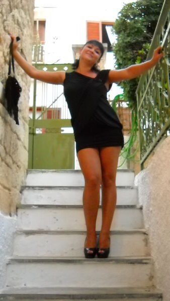  ,   Julia, 49 ,  