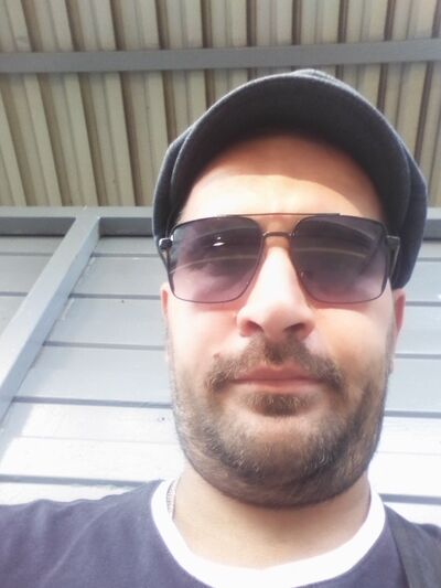  --,   Denis, 37 ,   ,   