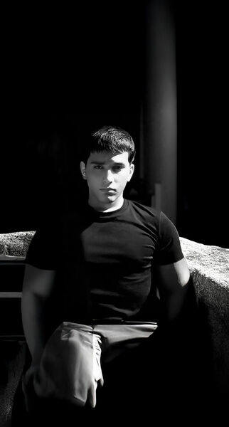  ,   Tim, 24 ,   ,   