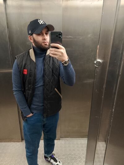  ,   Alban, 34 ,   ,   