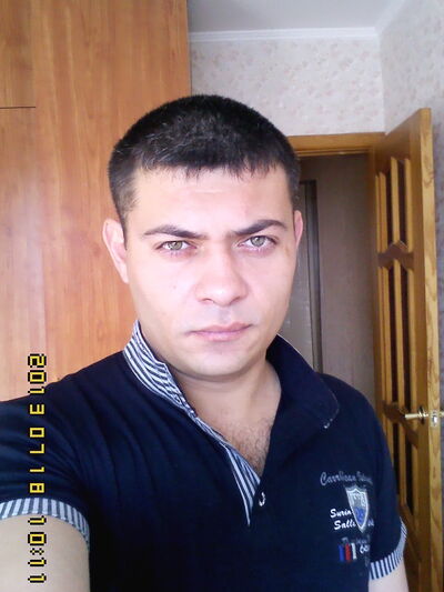  ,   Alex, 39 ,  