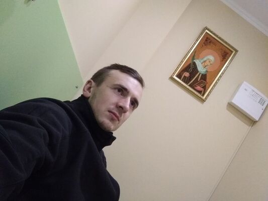  ,   Andriy, 29 ,  