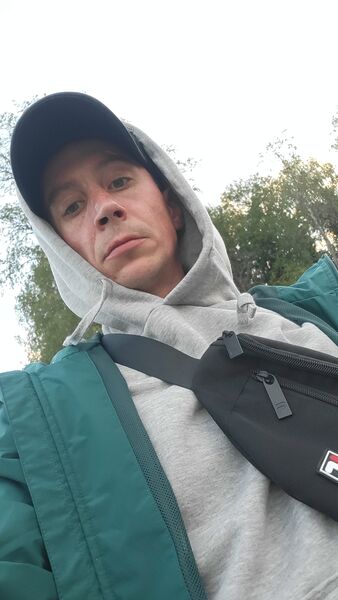  ,   Denis, 37 ,   ,   , c 