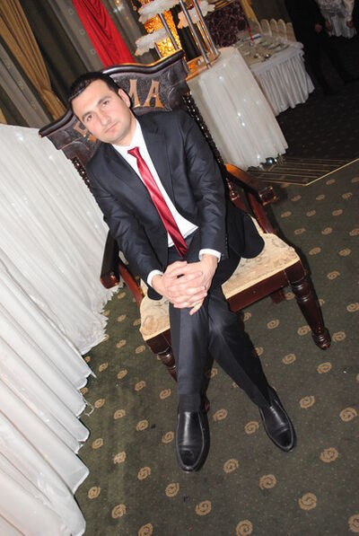  ,   Elnur, 43 ,   