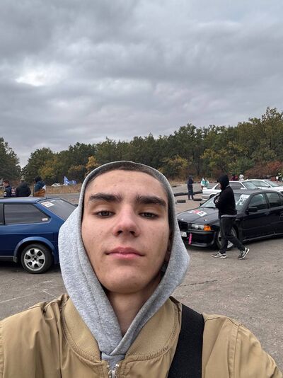  ,   Glen, 18 ,   ,   