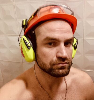  ,   Dmitrii, 37 ,   ,   , c , 