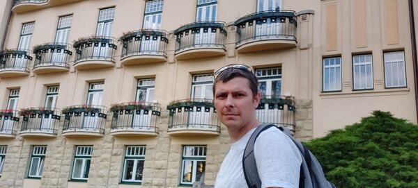  ,   Ruslan, 37 ,  