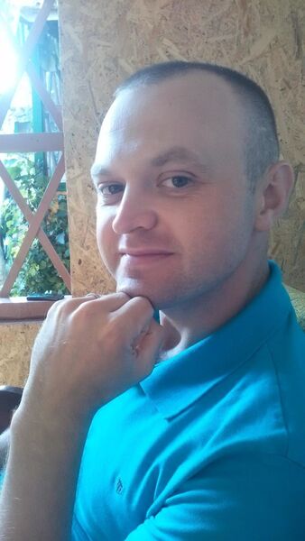 ,   Anton, 40 ,   