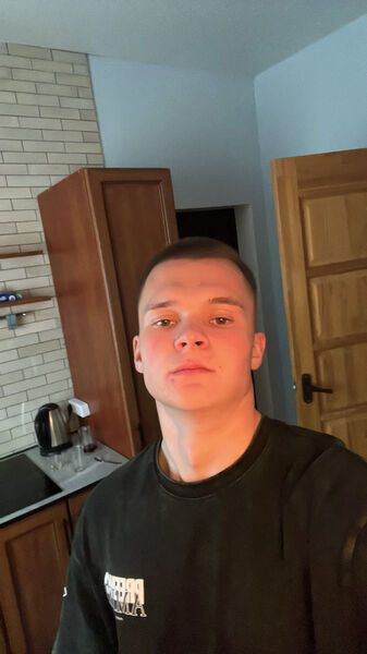  ,   Luca, 22 ,   ,   