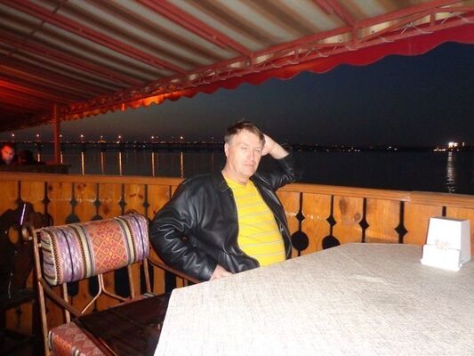  ,   Grigijj, 62 ,   ,   , c 
