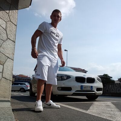  Druento,   Vasyl, 28 ,   ,   , c , 