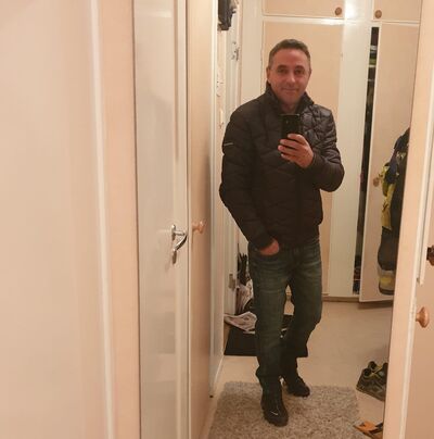  ,   Goga, 54 ,   ,   