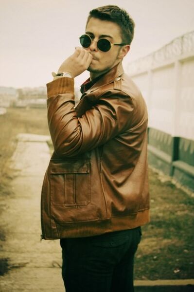  ,   Dima, 39 ,   