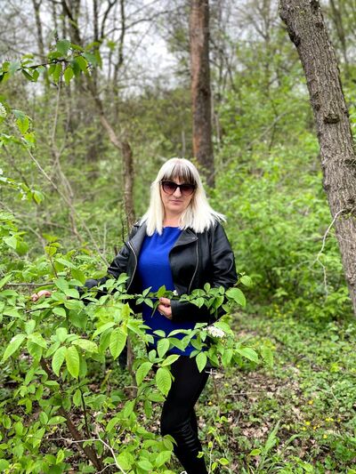  ,   Lyubov, 54 ,   c 