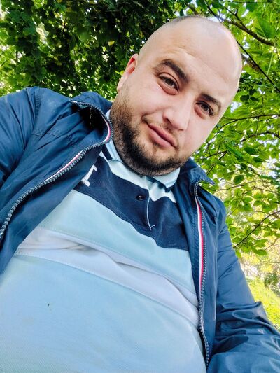  ,   Mehdi, 33 ,   ,   