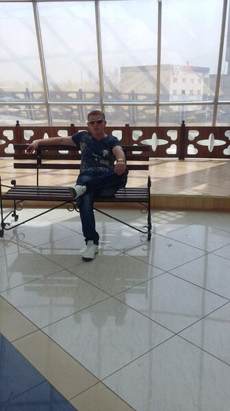 ,   Victor, 39 ,   