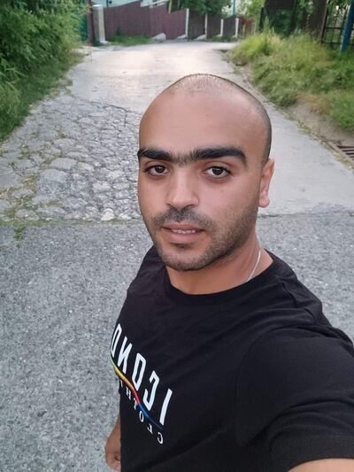  --,   Wahid, 28 ,   ,   