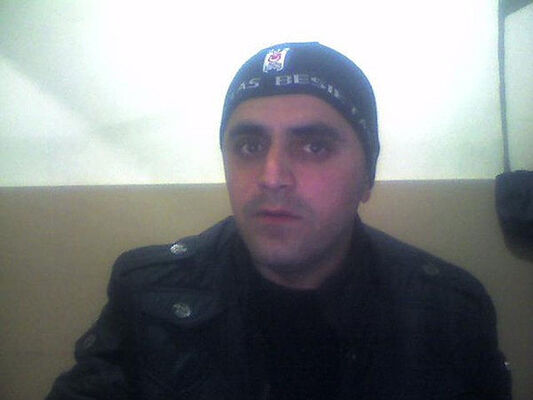  ,   Elnur, 52 ,   