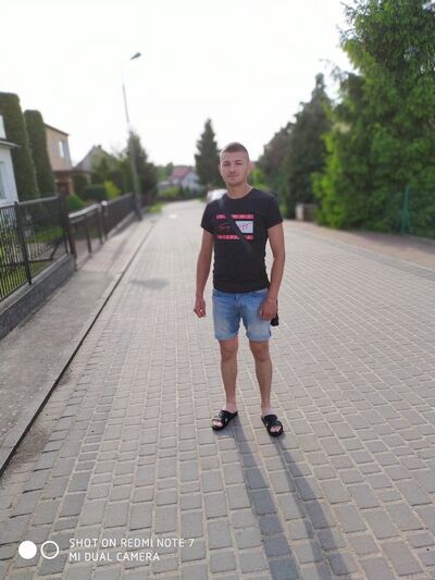  ,   Stas, 28 ,   