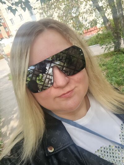  ,   Yliani Boss, 36 ,   