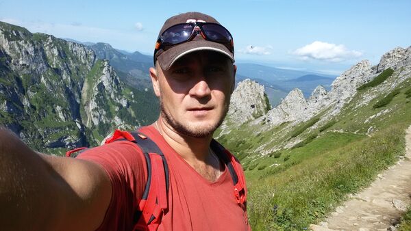  ,   Denis, 43 ,   