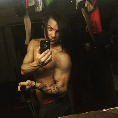  ,   Roman, 28 ,   ,   
