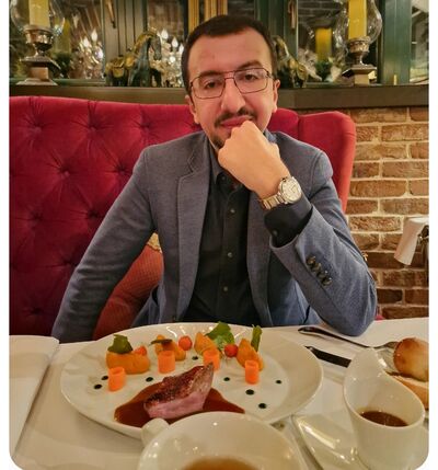  ,   Hayk, 35 ,     , c 