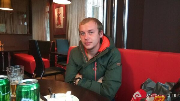  ,   Max, 35 ,  