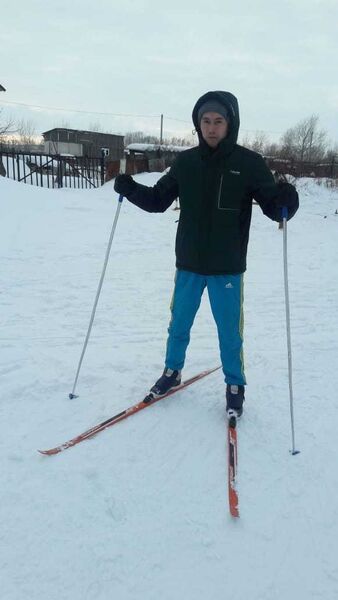  ,   Ruslan, 36 ,   ,   , c 