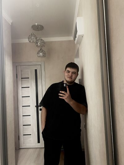  ,   Ilya, 22 ,   ,   