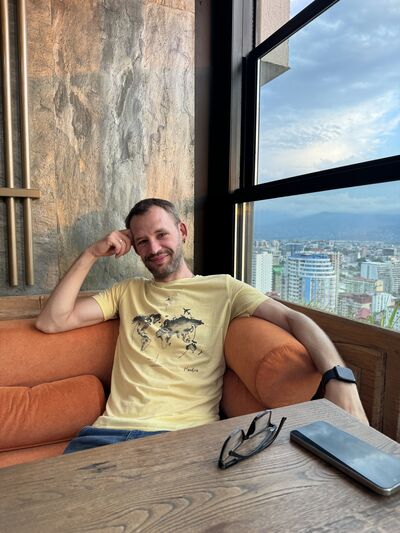  ,   Alex, 35 ,   ,   