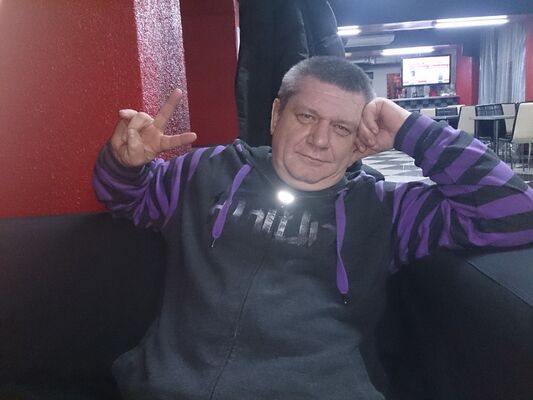  ,   Alex, 60 ,   