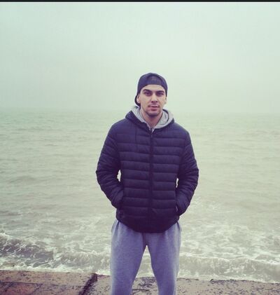  ,   Vahe, 35 ,  