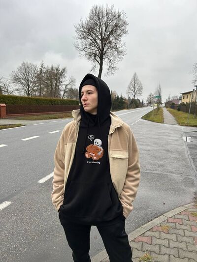  ,   Bogdan, 18 ,   ,   